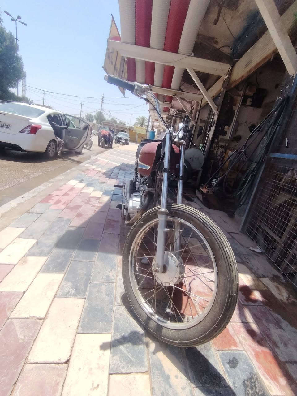 دراجه موديل 21اصوولي اوراق  مكاتبت مكتب  بيهه لاستيك ولف بس الباقي مكفو 400 وبيهه مجال ***********
