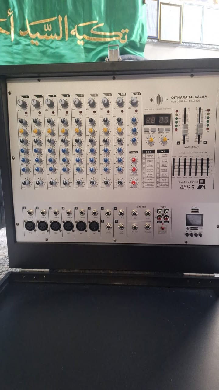 بسم الله الرحمن الرحيم السلام عليكم حبايب جهاز قيثارة السلام 459s جهاز يفيد المداحين الجهاز مشغل بس 5 مرات الصدى مالتة نفس صدى الداينكورد جهاز كلش حلو ونقي سعرة 500 وبي مجال 
***********
*********** 
عنواني بغداد🤍
