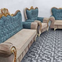 ١٠ مقاعد • ملكي • نضيف