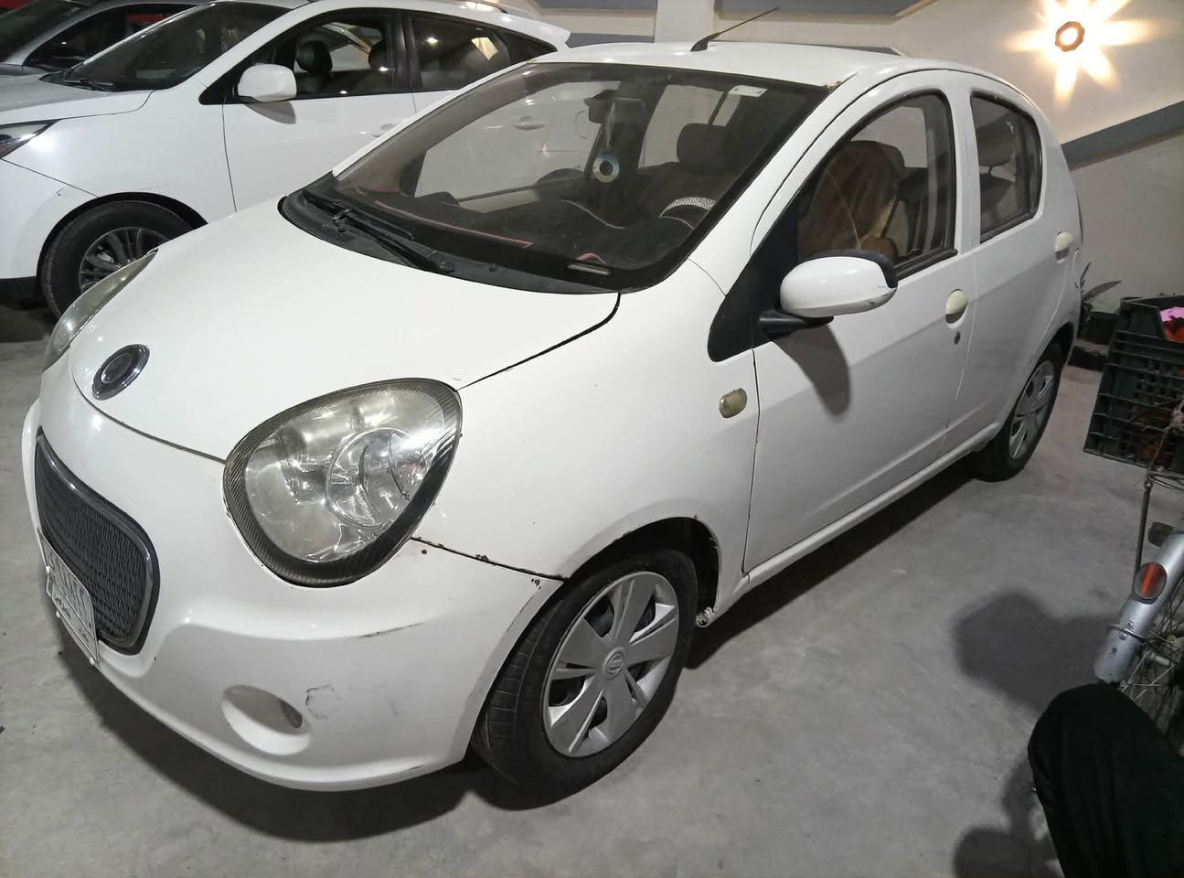 السلام عليكم سياره جلي باندا 🐼2013 ابيض السعر 43 وبيها مجال قليل المكان بابل الحله***********
