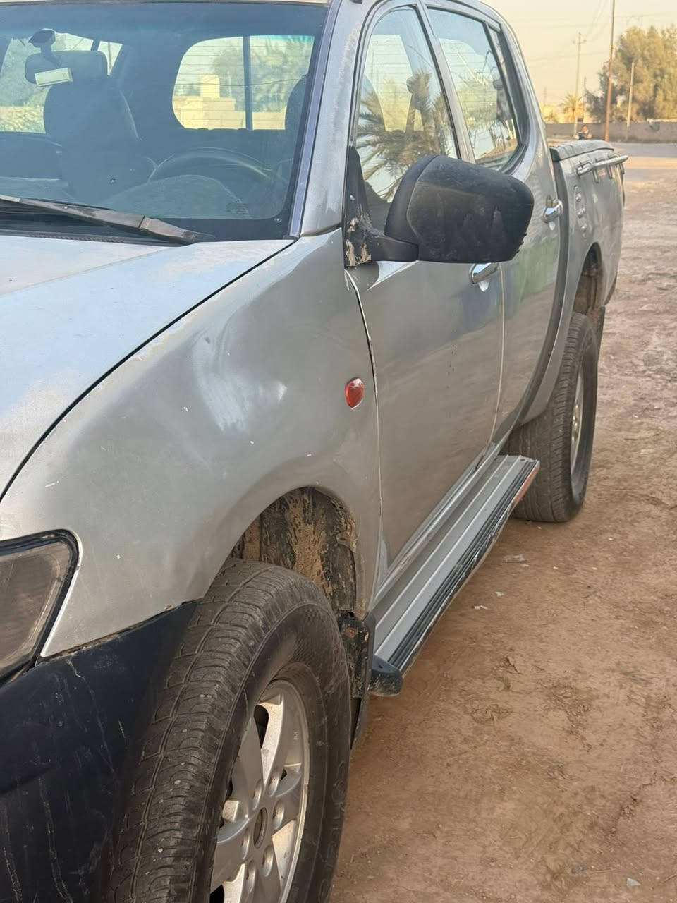 I200 4x4 2007 محرك ستاركس كاز سوبر
سيارة حلوة بيها فقط جراد تحويل ثاني يوم كهربائيات كلها ششغالة تبريد عاطل السيارة 65 وبيها مجال الشراي يتصل ***********
