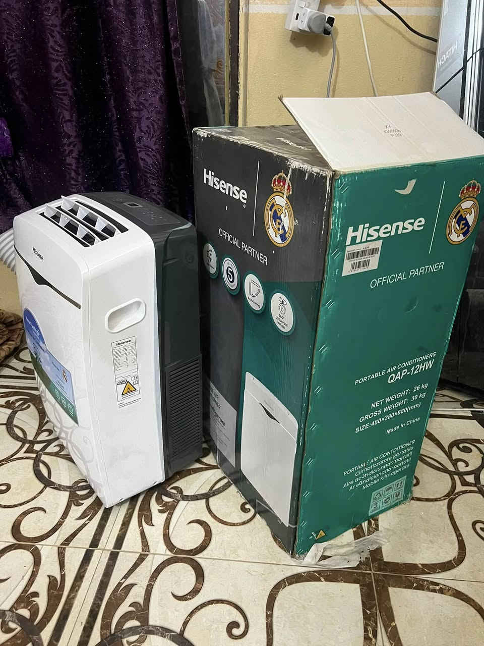 للبيع سبّلت شغال جديد صاله اقل من شهر فتحنا من كرتونه  1طن مبيتر يشتغل عل ربع مبيرات عل مولد لهوه مالته ثلج عل فحص سعره ٣٧٥بي مجال مكاني شهربان ***********
