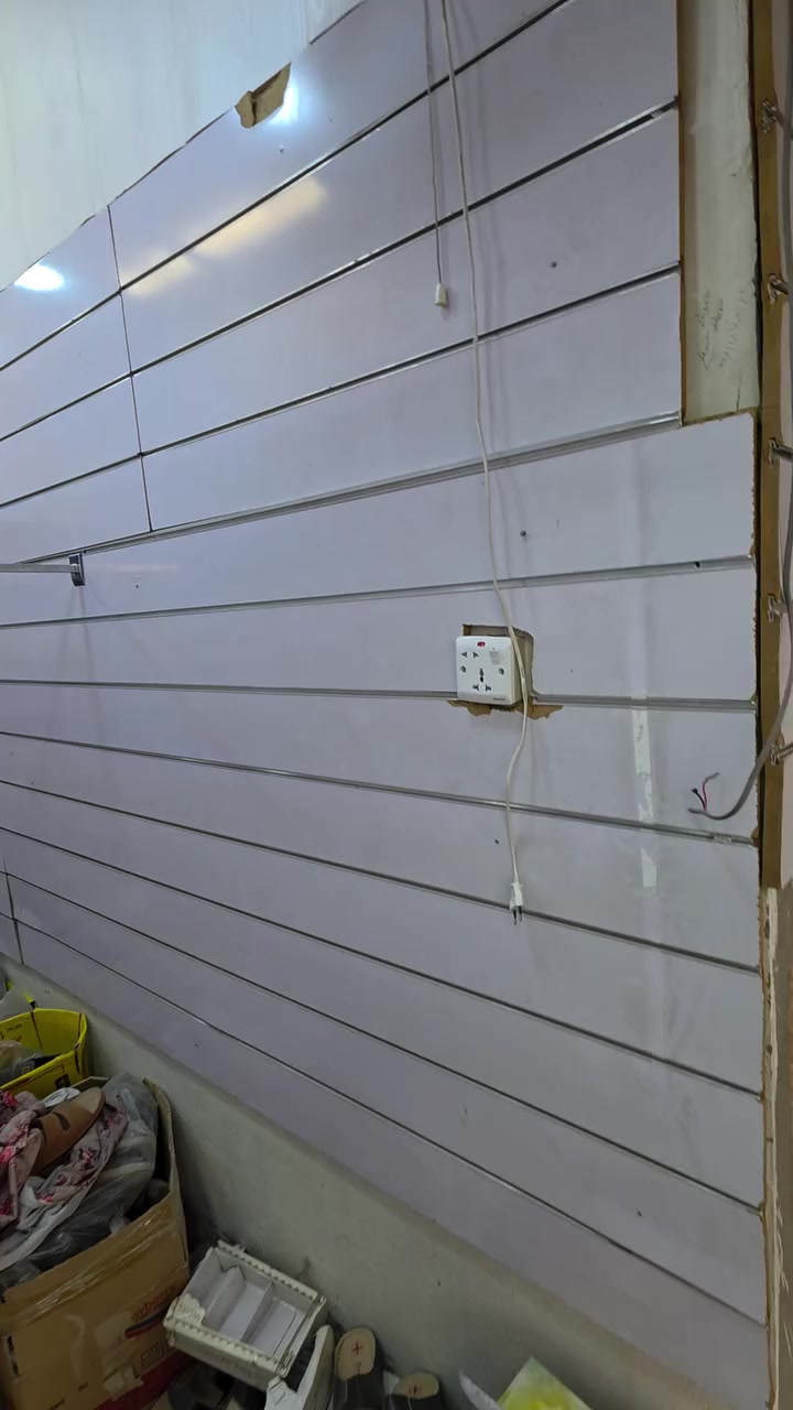 سلام عليكم لوحات جداريه للبيع مع الشيلات للرفوف الي يريدهن يتصل ***********
