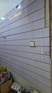 لوحات جداريه للبيع مع الشيلات للرفوف الي يريدهن يتصل ٠٧٨٠٧٢٥٢٩٠٨