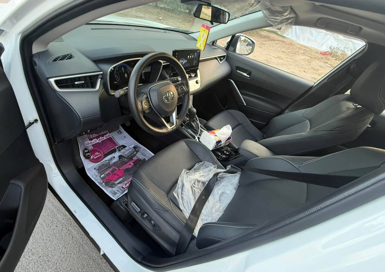 تويوتا  فرونتلندر   🔥
✅موديل2025 ماشيه 8 الاف 
رقم بغداد مميز بأسمي تحويل ثاني يوم 
بيها رصعتين وبيها طلقه بالتكمه ما نافذه وباقي السياره مكفولة كفالة عامة على وضع الشركة☑️ 
🟢المحرك ٢٠٠٠ و ٤ سلندر Made in Japan
🟢حمالات سقف
🟢مصابيح الاماميه بتكنولوجيا LED5عدسات 
🟢بصمه عدد ٢ 
🟢اشاره بالمرايا الجانبيه
🟢صندوك كهرباء ‼️
🟢التحكم الالي في جميع النوافذ
🟢تحكم سترين
🟢التبريد قطعتين
🟢المقاعد جلد الاسود البلادي 
🟢المقعد الامامي كهرباء
🟢سلايد
🟢نظام مراقبة الاطارات
🟢بلوجكترات
🟢الفرامل المانعة للانغلاق ABS
🟢مثبت سرعه
🟢منافذ USB-C
🟢نظام تحذير من التصادم الامامي 
🟢 الجام مغلف بعازل حراري اضافة الى السلايد روف
🟢نظام تحذير من الخروج من المسار 
🟢الارضيات البلادية بعدها ممفتوحة
العنوان بغداد السيديه
🟡 السعر 💵:  ٢٨  مليون  ونص وبيها محال  للاستفسار اكثر *********** بغداد, العراق
