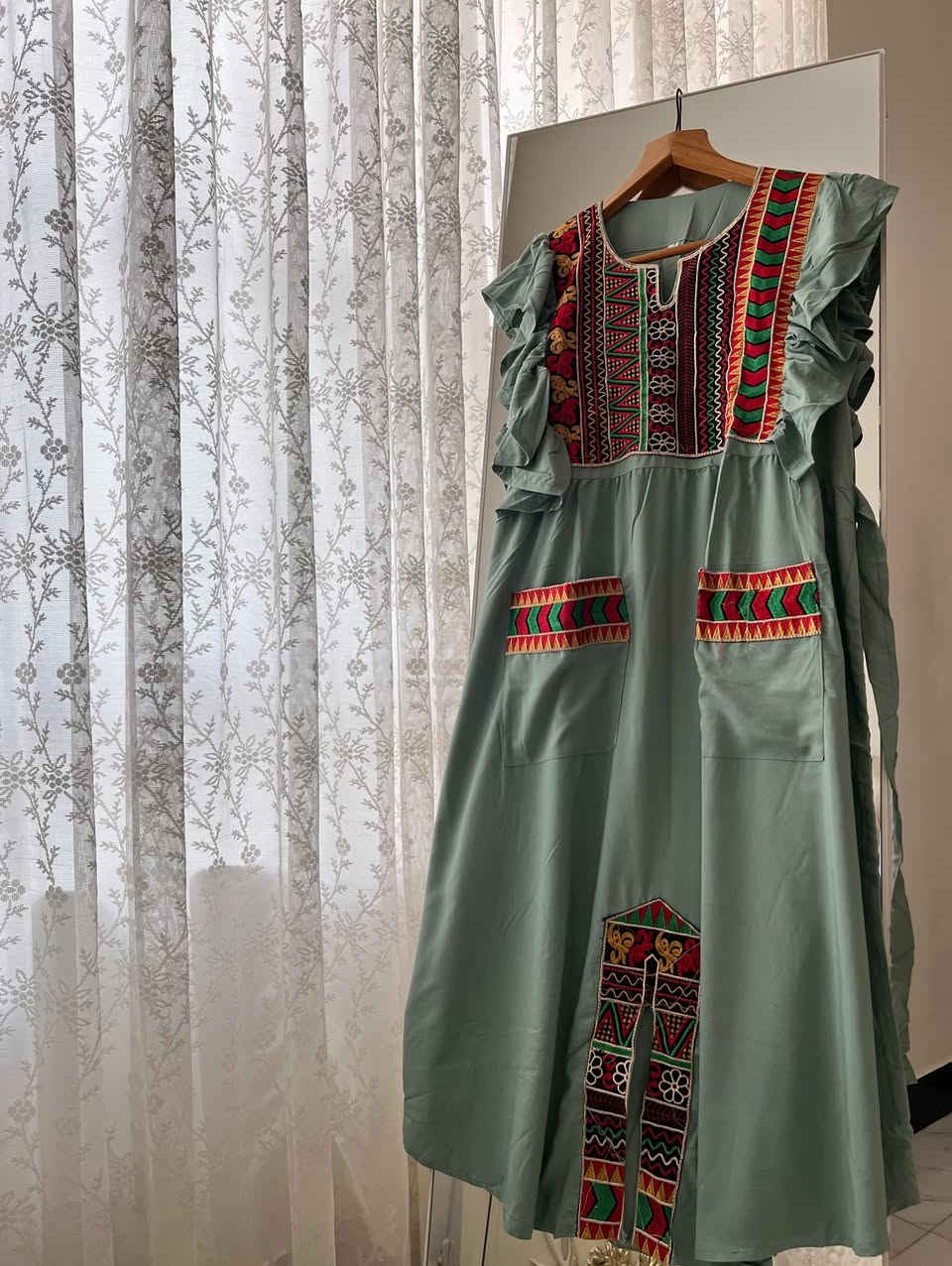 شلحة رمضانية متوفرة بالالوان ( ابيض، وردي،فستقي )بسعر 15 الف.     🌙⭐️


**إذا كنت صاحب هذا الإعلان وتريد حذفه لأي سبب، رجاءا أرسل رسالة إلى الدعم الفني**