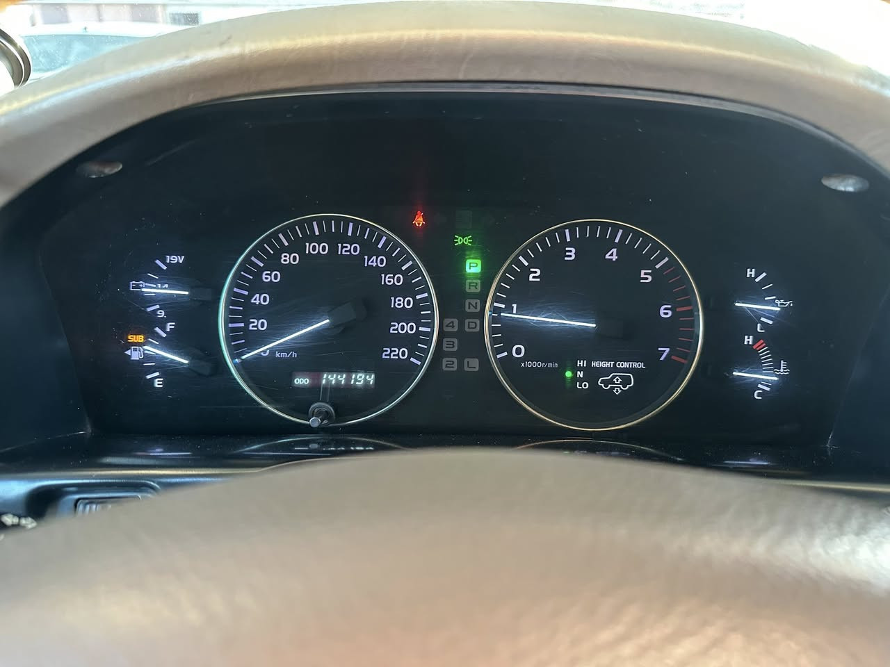 سلام عليكم 

البيع فقط 

موديل 2007

خليجي مكفول كفال عامه 

ماشيه ١٤٥

موصفات 

لكزز VXR

جكات 

فول فول 

‭***********‬
