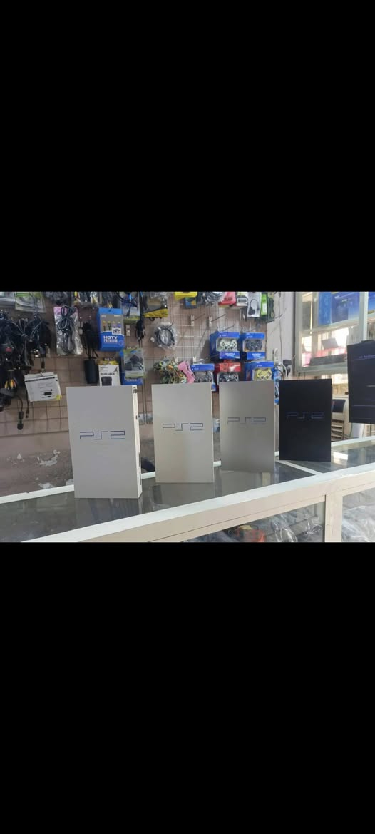 توفر بلي 2 مستخدم
كامل ملحقات جوستكين + الكيبلات + 50لعبه 🔥🔥
السعر 50فقط
ملاحضه السعر شامل التوصيل 🚦
العنوان موصل حي سومر مكتب الحسن متوفر توصيل لجميع ألمحافضات 
***********
***********
