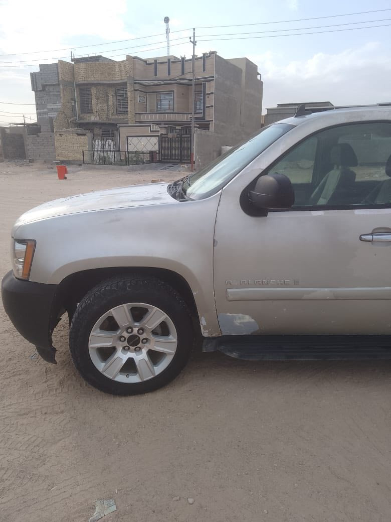 السلام عليكم من رخصت الأدمن
سياره آفي لانج للبيع 

سياره حلوه وجاهزه 

مديل 2007 معلايه 2014

رقم بغداد بسمي 

سعر 90ورقه 

العنوآن البصره ام قصر

للتواصل ‭٠٧٧١ ٠١٨ ٥٥٧٨‬
