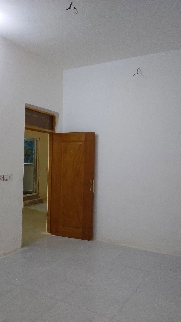 دار للايجار 
مطبخ ، صالة ، استقبال ، غرف نوم ٢ ، صحيات،  منور. طارمه ،
العنوان ، ام الخيل شارع المسبح الاولمبي ورا سكه القطار
الرقم للاستفسار
***********
