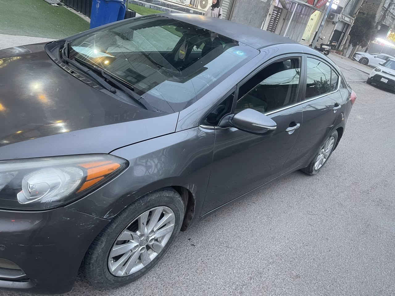 سلام عليكم  فورتي موديل 16 للبيع رقم بغداد ب اسمي سياره وارد امريكي حادثه جاملغ وبنيد بيه جراد ب قماره ابيع احزام سعر 103 
مكاني بغداد 
رقم ***********
