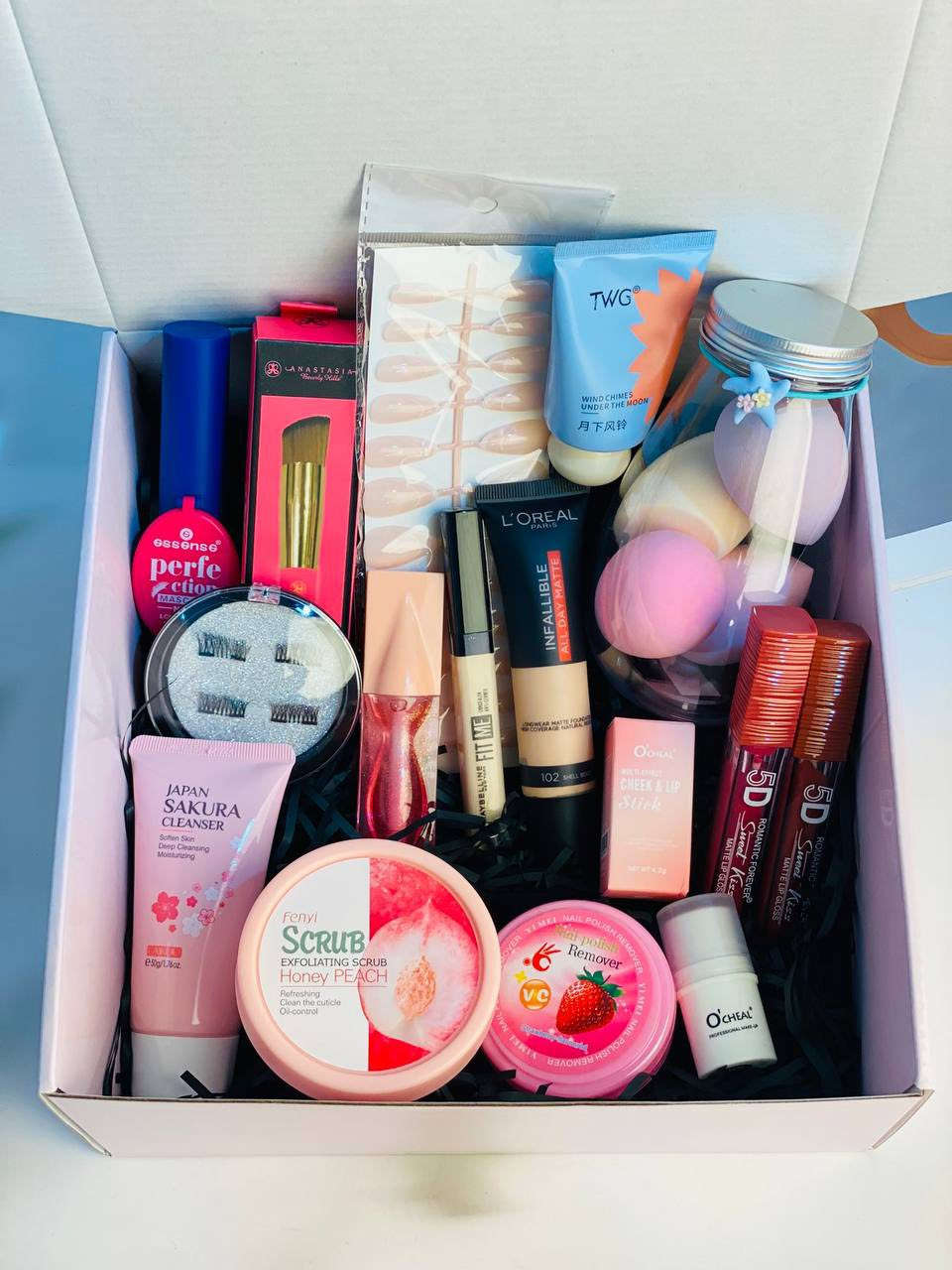 ✨ بوكس الباربي – جمال ودلع على أصوله ✨🎀

بوكس متكامل يجمع كلشي تحتاجيه للمكياج والعناية 💖💄

💗 المحتويات:
🧽 علبة بيوتي بلندر
🖌️ فرشة مكياج احترافية
💅 أظافر أكريلك أنيقة
🌸 بلاشر كوري يعطي خدود وردية
💄 كلوس لشفايف لامعة
💋 حمر عدد 2 بألوان جذابة
🧴 مزيل صبغ أظافر
🔵 مسكارة (العلبة الزرقاء) لرموش كثيفة
✨ كريم أساس من لوريال لبشرة موحدة
💫 كونسيلر Fit Me تغطية مثالية
👁️ رموش صناعية لمسة أنثوية
🌺 مرطب + مقشر ساكورا لبشرة ناعمة

🎁 هدية ويا البوكس:
🤍 مرطب يدين نعومة وترطيب يدوم

سعر العرض 25والتوصيل مجاني 

#روان_عزوز #يوسف_لاز🌀 #explore #شعب_الصيني_ماله_حل😂😂 #كوزمتك_عسوله_الدوره_شارع_ابو_الطياره_فاطمة_الراوي


**إذا كنت صاحب هذا الإعلان وتريد حذفه لأي سبب، رجاءا أرسل رسالة إلى الدعم الفني**