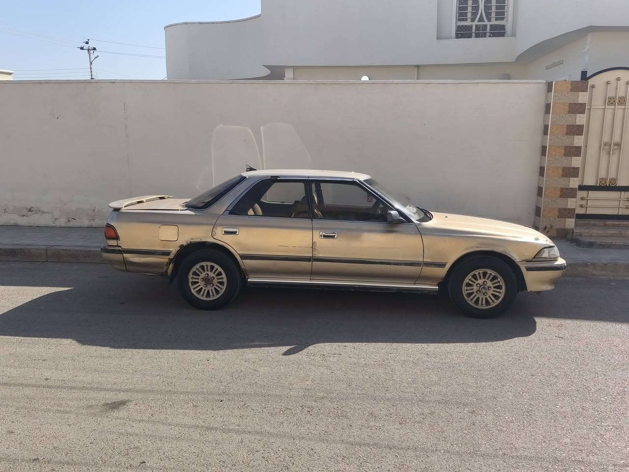 السلام عليكم
سيارة مارك تكم للبيع 
محرك وكير كامله 
سيارة خير من الله لاتنقيص ولاتبخير 
تبريد شغال ثلج 
تايرات جدد 
مابيهه اي نقص 
السعر عل خاص 
ارقامهه انكليزي بأسمي تحويل ثاني يوم 
عنوان السيارة صلاح الدين قضاء بلد جمعية الإمام
للاستفسار اتصل وتدلل الرقم ***********
