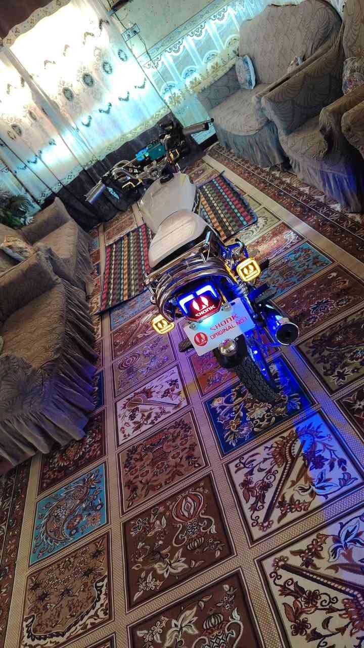 السلام عليكم شباب دراجه للبيع موديل 25 الدراجه مقفوله كفاله عامه من البرغي ساللها  من طالعه دراجه وكيل برغ واحد ما عايزه خير من الله بكاني حله سياحي هذا رقمي والشراي بخير ويتدلل ***********
