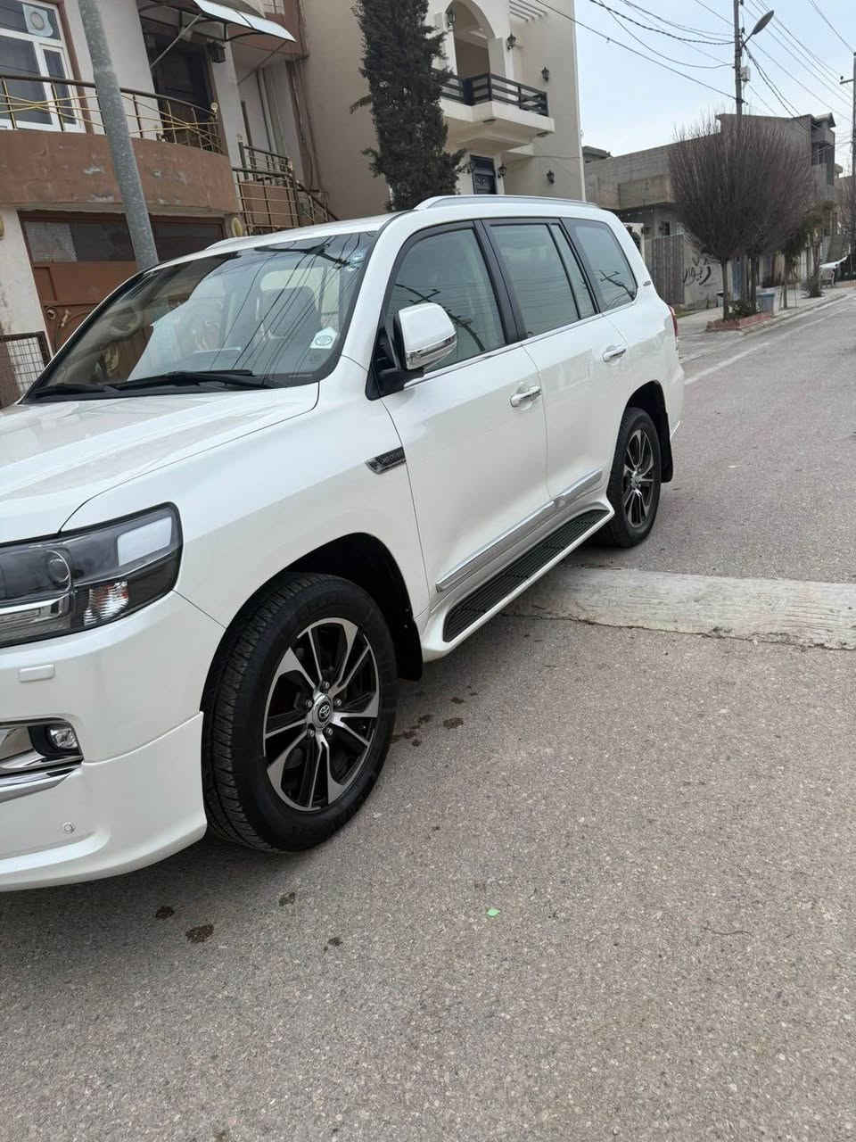 وەنەشە ٢٠١٩ سەیارەکە ناو پاکەتە یەک دەست ٨ پستمە ١١٥ هەزار رۆویە بەلام وەک سفر مایتەوە هیج نیە دەعامی لۆ دەعامی بەشەرت  سحری ٥١٥ مەجال 
***********
*********** أربيل, العراق
