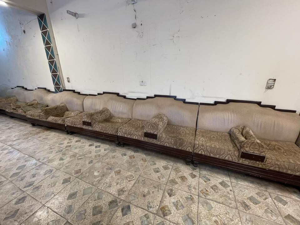 تخم للبيع مستعمل السعر 100 بغداد الطالبية ***********
