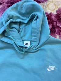 متوفر قطع ملابس مستخدمه قمصله قياس لارج خامه ممتاز لون مميز 30 الف  هو...