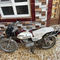 للبيع ماطور ٤ كير اوراق موجودة ٢٠١٥ شرط شغال كلشي مابيها 07512063725