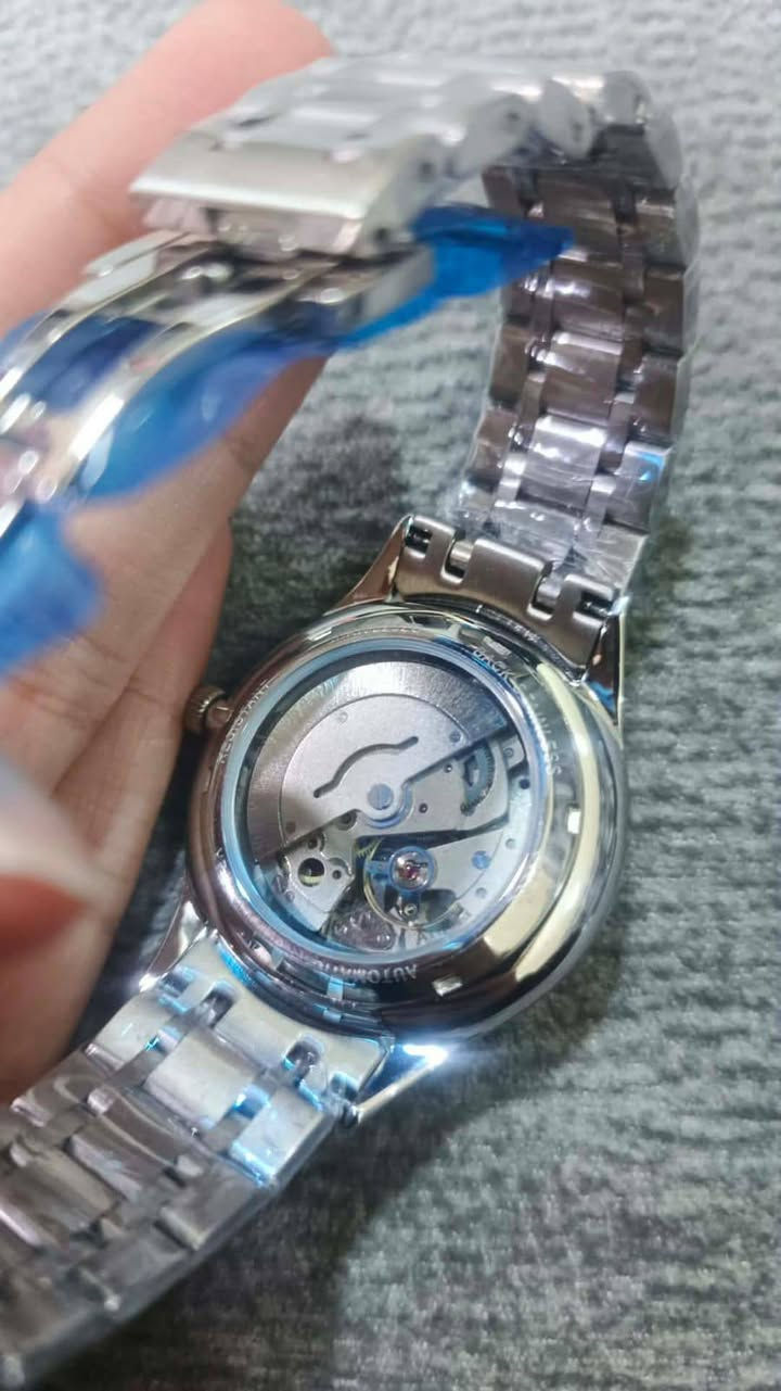 ساعة ماركةDianpai
بضاعة Dhl
اوتماتيك ظهر مكشوف 
تحتوي على قطعة اللماس على رقم 12 و6 
على اول تم وبالعافية 35 والف


**إذا كنت صاحب هذا الإعلان وتريد حذفه لأي سبب، رجاءا أرسل رسالة إلى الدعم الفني**