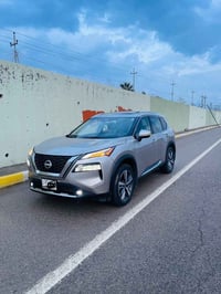 نيسان روگ بلاتينوم • ٢٠٢٣ • ١٤٤٩٠ ميل