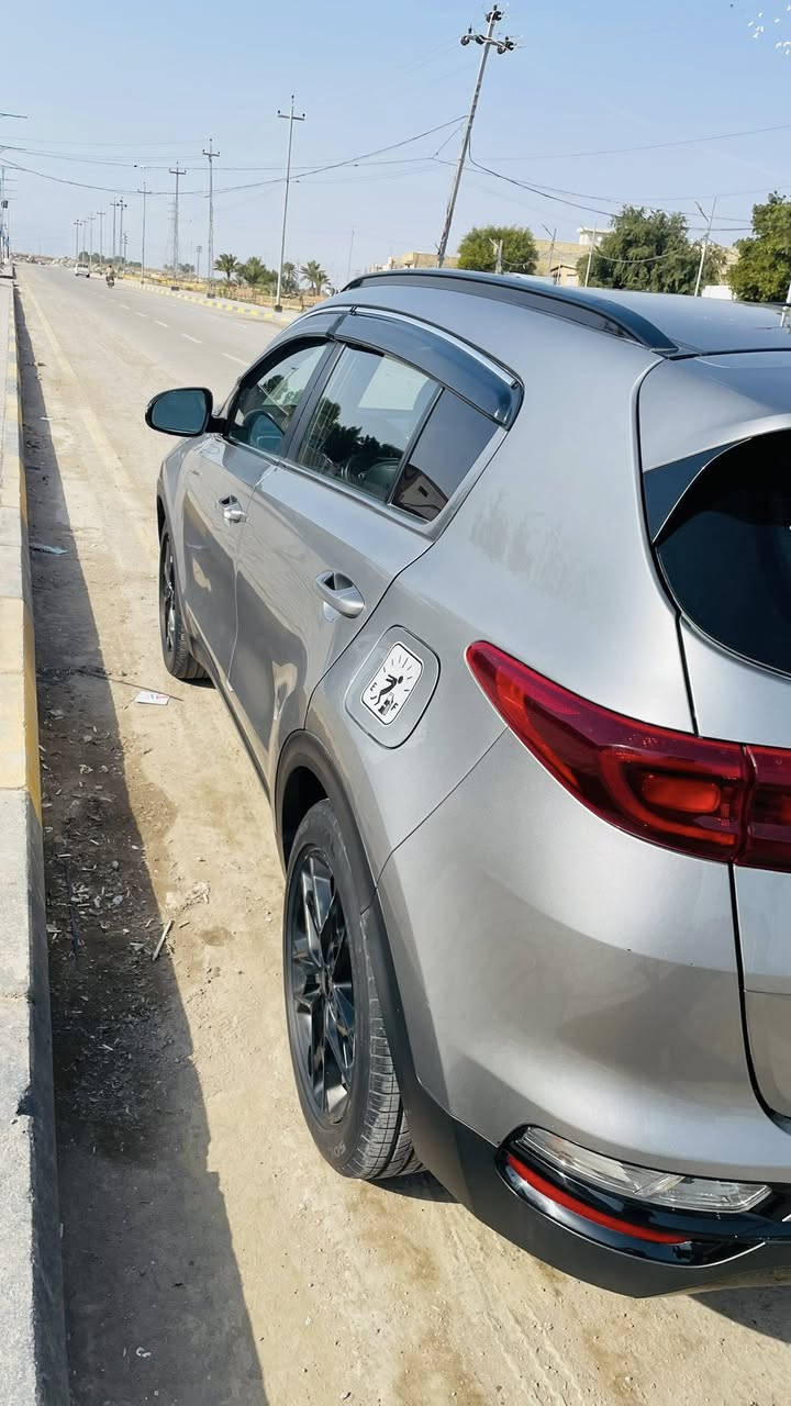 كيا سبورتج مديل 2022
ماشيه 61 امريكيه حادثه جاملغ وبنيد 
مكينه 2400 
فول مواصفات 
مكان واسط الكوت 
***********
