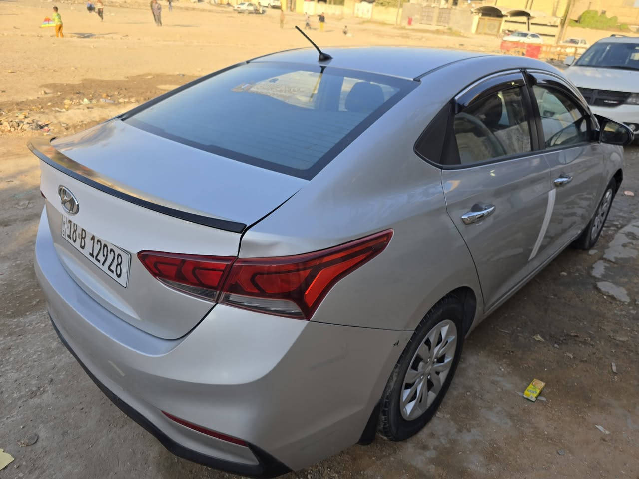 السلام عليكم اكسنت 2022 بابل انكليزي خصوصي 
ماشية 60 كندي
 *الحادث بدون دواخل البنيد صبغ الجاملغ الايمن بارد فقط *بالعراق ضربة بالدعامية الخلفية ولايحة بداية الحوض وعايفها *بدون تعديل على وضعها
* الباب الخلف الايسر اثناء فتحها انطخت وكما مبينا بالصورة *هاي كلت تفاصيل السيارة واني الرقمتها على ايدي بسمي *العنوان بابل مركز المدينة ***********
* السعر 115 ومجال قليل وشكرا
