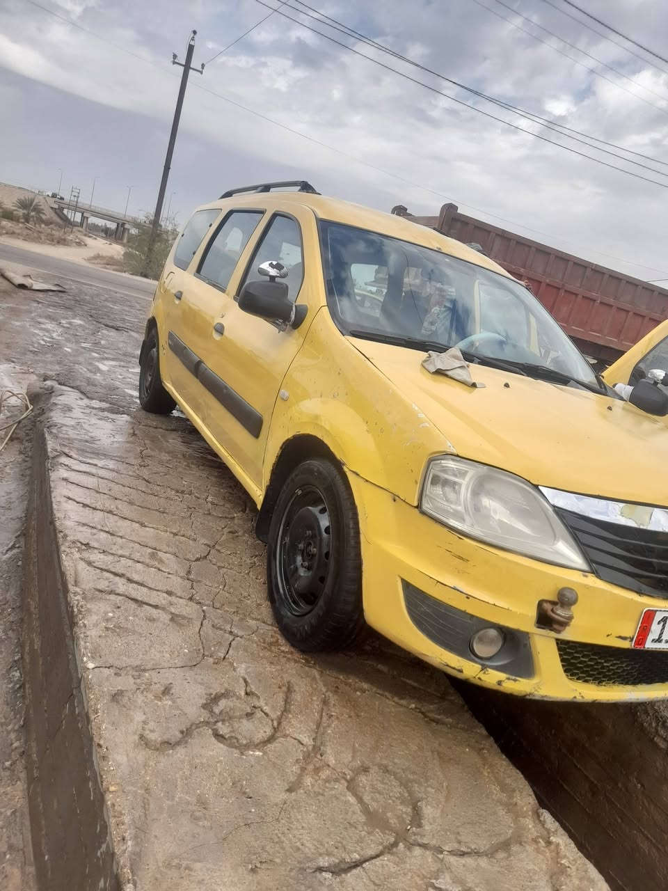 رينو لوكان ٢٠١٠ رقم بغداد انكليزي بسمي
سنويه ل ٣٠ مصفره هيئه وغرامات  سياره جاهزه من كلشي كير محرك حداديه تخم تاير مكانها السماوه  السعر ٤٥ وبيها مجال  ***********
