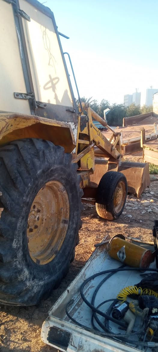 حفار جي سي بي
ع التقطيع 
موقع معان 
توصل على 0777992774


**إذا كنت صاحب هذا الإعلان وتريد حذفه لأي سبب، رجاءا أرسل رسالة إلى الدعم الفني**