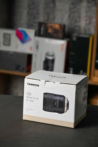 عدسة تانرون • نيكون DSLR • ٣٥مم f1.4