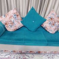 كنب • للبيع