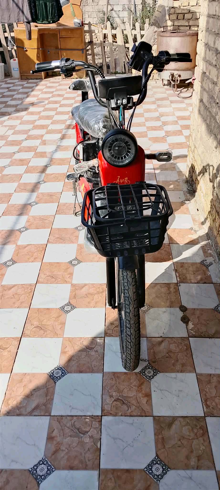 السلام عليكم باسكل شحن للبيع بي بطاريات 2 تعبانات والباقي كله جديد الشراي يجي خاص او تواصل واتساب ‏‪0788 740 3593‬‏وبي خير ويدلل المكان النجف الاشرف قضاء المشخاب ناحية القادسيه 