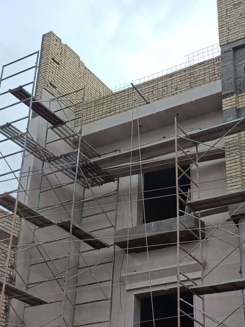 سلام عليكم اخوان خلفه مرمر او حجر محتاج شغل الي عنده شغل يتفضل حته اذا كاصوص ماعندي مشكله اجيت لربيل وتورطت *********** هاذه رقمي
