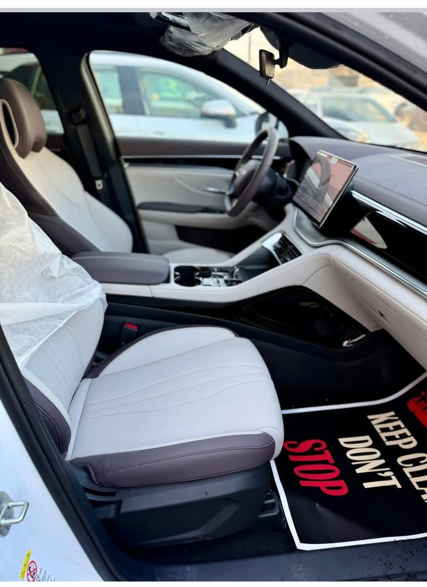 بسم الله  وعلى بركته٠.انتباه .انتباه.انتباه
دستروير.
كن بللاص.
سيلل.فايف.
سونك بللاص.
يتوفر لدى معرض تاج الدين.
الاسعار ولا بل الاحلام.مفاجئه.
احنه منعلي الاسعار على متابعينه
***********.97901526602
