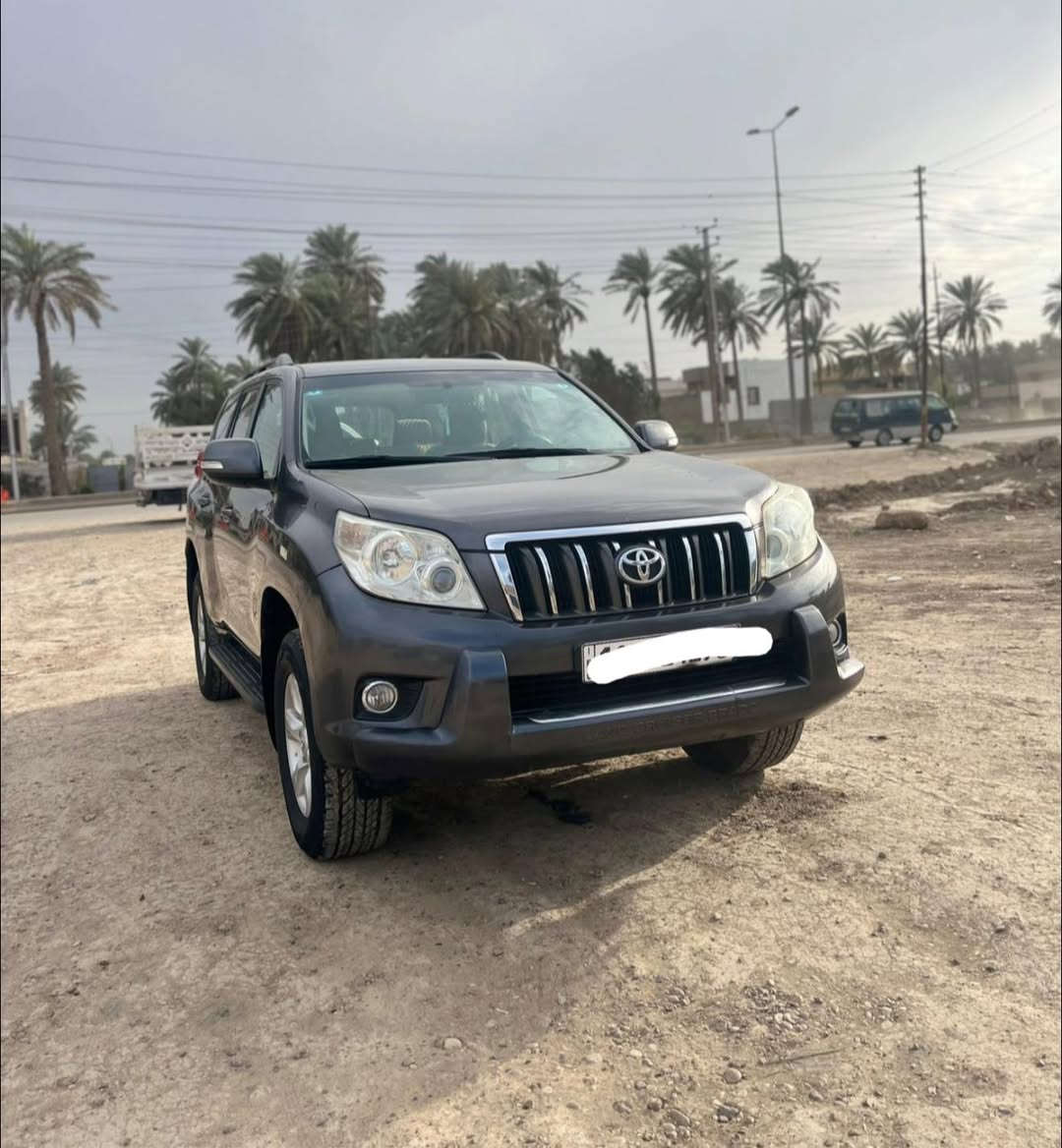 السلام عليكم
برادو 2013 كويتي 
رقم بغداد بأسمي 
ماشية 280 km
6 سلندر 
فول عدا الفتحة  
نظام eco اقتصادي , مانع انزلاق ABS
7 راكب ،بصمه تشغيل ،تبريد ٣ قطع
دبل تانكي ،بصمة ابواب ،ثلاجة،تحكم ستيرن
شاشة ،كامرخلفية،سبير تعليگ 
محرك وگير مكفولات 
بدون ضرر مكفوله (صبغ دعاميات فقط ) 
السياره بوضع الشركة 
مكاني بغداد 
للأستفسار ***********
