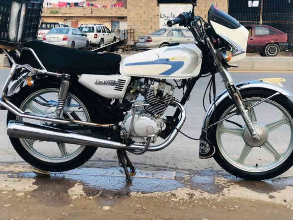 جني كلة 2019 
محرك 200 ما مفتوح 
كابريتة الشركة بعدها بي 
كهربائيات  شغالة سلف شغال
السعر 300 وبي مجال حك الجية ***********
العنوان الشركاط الساحل الأيسر اسديرة وسطى
