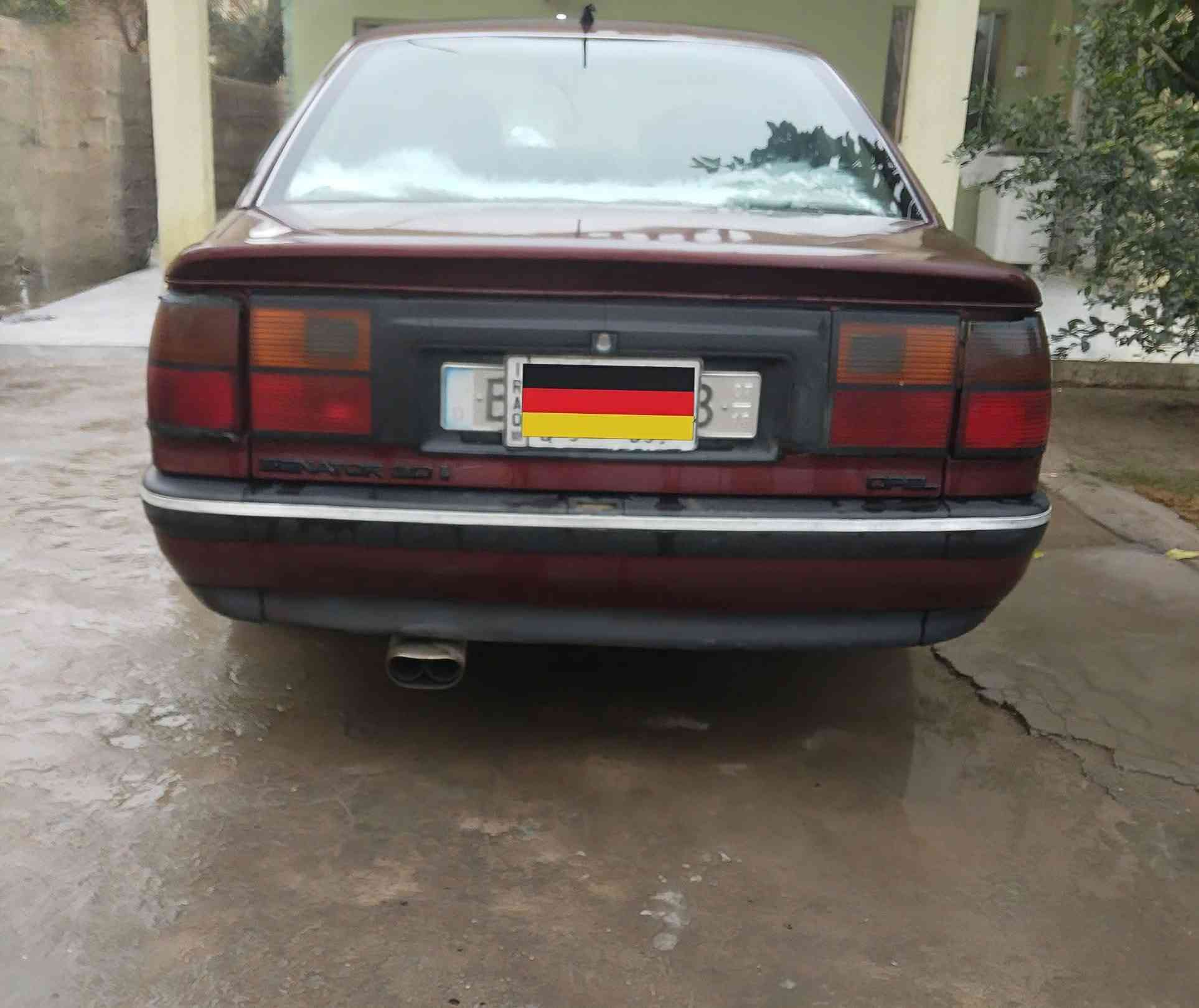 اوبل سيناتور موديل 92 رقم نينوى الماني 
،،،،،،،،،،،،،،،،،،،،،،،،،،،،،،،،،،،،،،،،،،،،،،،،،،،،،،،،،،،،،،،،،،،،،،،،،،،،،،،،،
شرط الوكالة والتحويل / يرهم مراوس

كير محرك شرط/ محرك 3000 /  كير عادي 

صدر امامي خلفي شرط / كهربايات كلهن شغاله 

مابيه اخياس / سيارة جاهزة من كلشي 

تدفئه شغاله / تبريد ناقصه راديتر 

#السعر_40 وبيها مجال

#اسيا ***********

#زين ***********

#واتساب ***********
