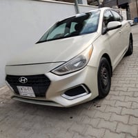 اكسنت 2018وارد امريكي حادث كلش بصيط بنيد فقط بدون اي دواخل سياره جديده...