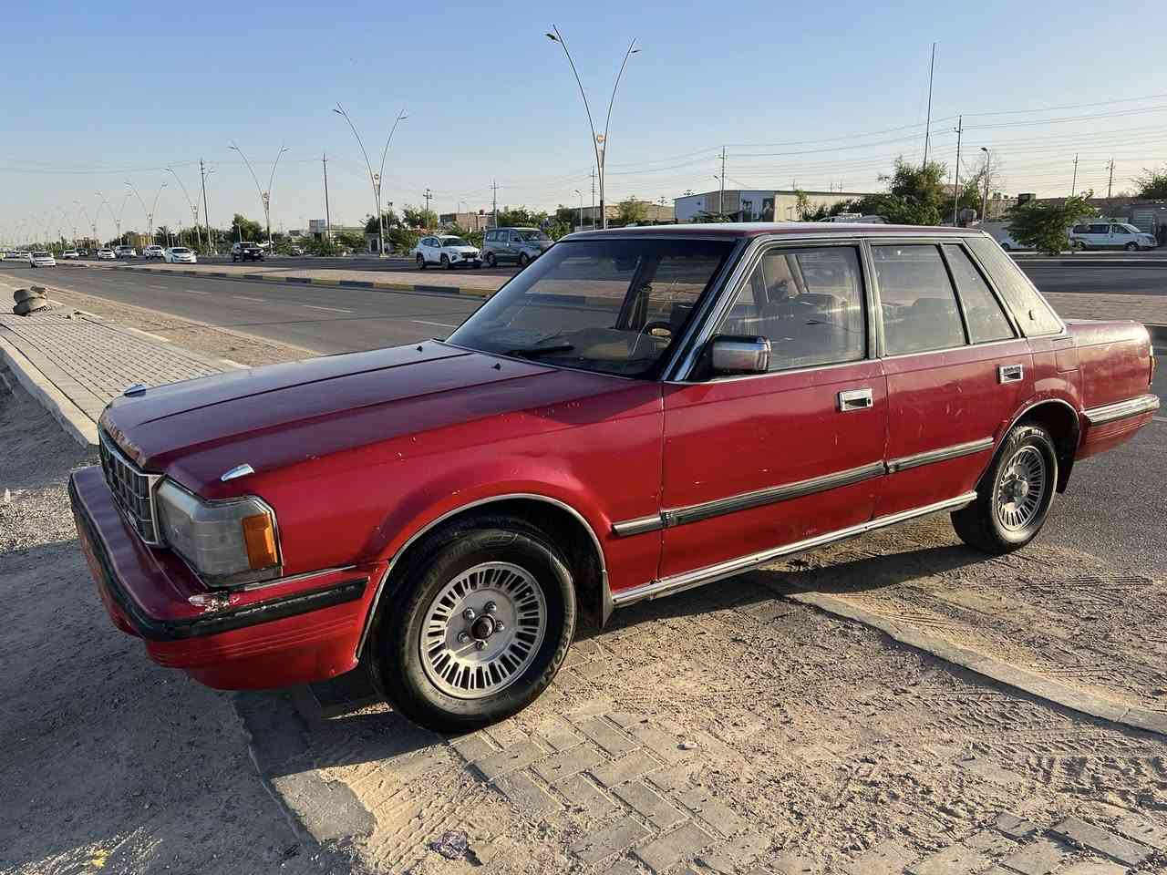 السلام عليكم
سوبر 85 للبيع لون احمر السيارة نضيفة و كاملة مكينة كير جدد طابوكة قبل شهر شادها تايرات امس شديتهن رقم بغداد بسمي تحويل ثاني يوم سنوية لل ٢٨ السيارة كفالة گصه و نقل و جميع الأصوليات مكاني بصرة سعر 50 التواصل على الرقم 
***********
