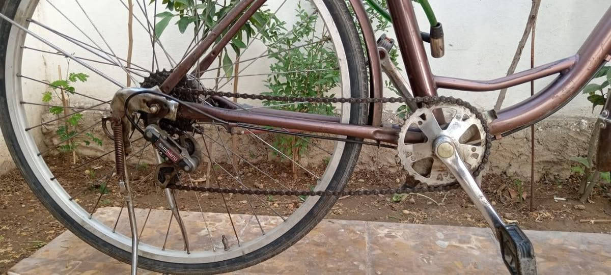 السلام عليكم
بايسكل عبد الحليم ياباني باله

المواصفات :

 حجمه 26

 گير

بريكات وره كدام شغالة

تواير جديدة
حساس و ضو

قفل

لشه مرغربة

صبغ شركة
السعر 65 وبي مجال
***********
