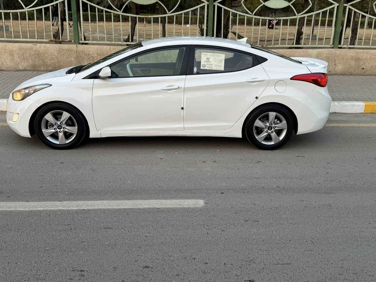 سلام عليكم النتره ١٣ ورد امريكي داخله كلين بلعراق صفحه السايق رش اثر تكشير لون صدفي كفاله سياره من دواخل من ارباك من اي ضربه مكينه ١٨٠٠ شرط مامفتوحه تخم تاير تبريد تدفئه برغي نقص مابيها كله ليبل واحد رقم بغداد بسمي مكان بغداد البياع حي الموصلات  رقمي ***********                         وتساب ***********  السعر ١٠٤
