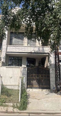 دار للبيع في شارع الزوراء_الزعفرانيه طابو صرف مساحة 100 متر  واجهه 5 ن...