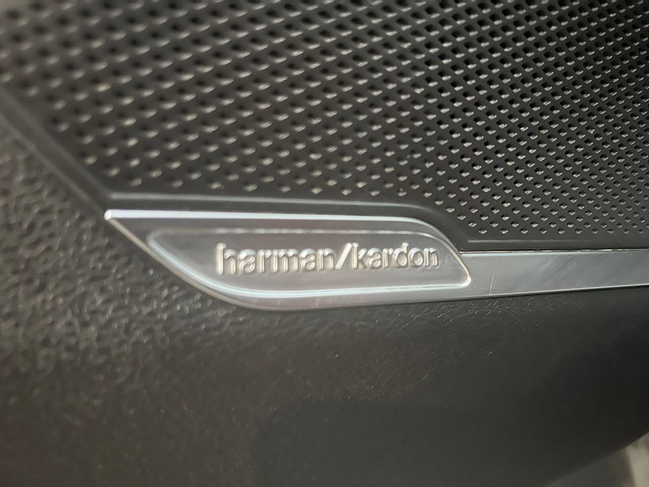 السلام عليكم
سبورتج موديل 23 بغداد 

مكينه 2500 

وارد أمريكي حادثها واضح بلصور سونار مرفق 

بدون تبديل بدون صبغ بارد فقط 

فووول مواصفات 

السياره بلاديه من كل شي 

رقم بغداد بسمي 

مكاني الكرخ 

ماشيه 32 

*********** 

السعر 209
