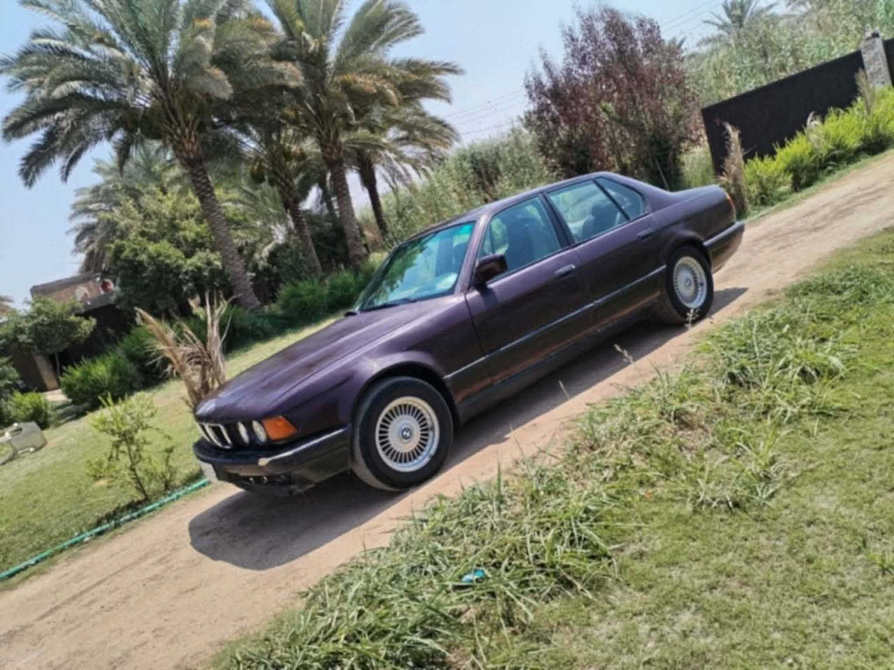 السلام عليكم بي ام دبليو حجم ٧٤٠ ٨ سلندر مسكر محركها بي تنقيص قليل كلش م ١٩٩٣ بغداد الجديد تبريد شغال فتحه شغاله كهربائيات كلها شغاله شاشه كامره ألسعر ٦٠ وبيها مجال حك الجيه *********** *********** مكاني بابل سدة الهندية
