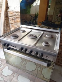 طباخ نظيف مداخل تصليح ناره زركه ب١٧٥ وبي مجال ٠٧٧١٧٢٠٢٩٩٨