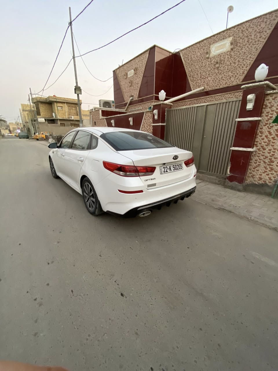 اوبتما خليجيي موديل 2020رقم اربيل الدولي باسمي سنويه 2031
ماشيه ٩٥حقيقي
موصفات سياره 
حساس امامي خلفي 
كشاف ضباب 
ويل كب عدد 5
وتبريد امامي خلفي 
مثبت سرعه 
ومكينه 2400دوش 

وبعد بيه مواصفات شركه دوليه 
مكان سياره ديوانيه مركز المدينه 

للتواصل ***********

ملا حضه سياره بيهه فتح قطعه  وباقي كفاله من صبغ وتبديل 

سعر 173وبيه مجال
