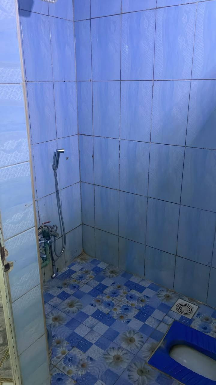 للبيع دار سكنية (بالتقسيط) - فرصة للسكن أو الاستثمار 🏡
​الموقع: [حي الصمود 2]، بالقرب من "مندي وتنور" (موقع حيوي ومميز).
المساحة: 108 متر مربع.
​إذا كنت تبحث عن دار سكنية وبشروط دفع ميسرة تتناسب مع ميزانيتك، هذا العرض يوفر لك فرصة التملك بضمانات كاملة.
​شروط الدفع:
​المبلغ المقدم: 35,000,000 دينار عراقي.
​القسط الشهري: 350,000 دينار عراقي فقط.

ملاحظة :البيت ساحب عليه عقار وأنطي كافة الضمانات للمشتري لضمان حقه
***********
