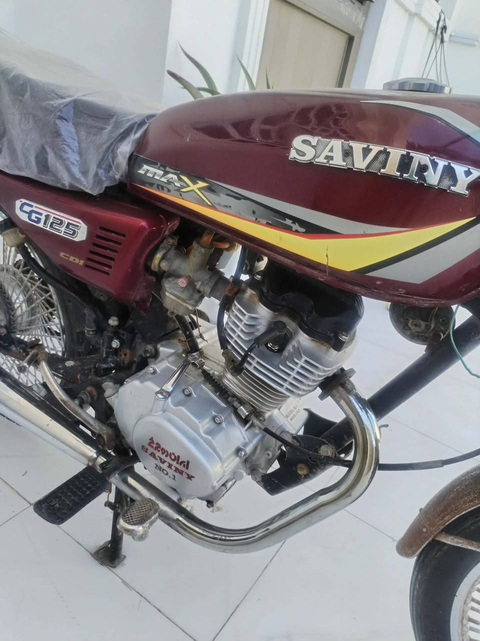 سيفان موديل 23 مكينه مامفتوح بيه برغي  نضافه فول للبيع او للمراوس بمنغولي او عدله مكلف بنشر للاستفسار الاتصال عله الرقم او واتساب ***********
