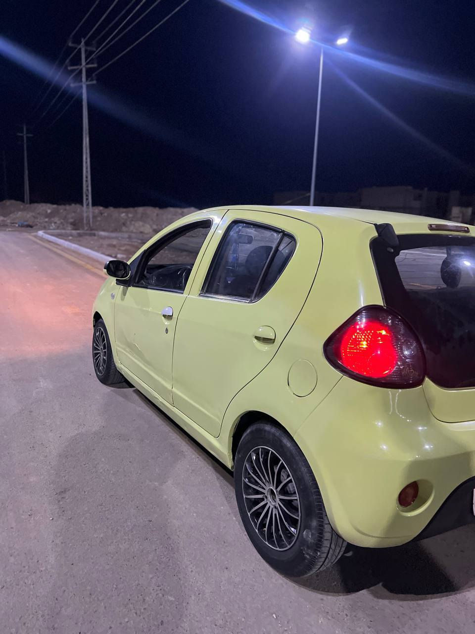 سلام عليكم سياره للبيع باندا موديل 2013 سياره جاهزه من كلشي مكينه خير من الله حداديه بس رقم صدامي لي يأخذه هوه يداورها  مكاني ميسان سعر35وبيه مجال الاستفسار عن هذه رقم ***********
