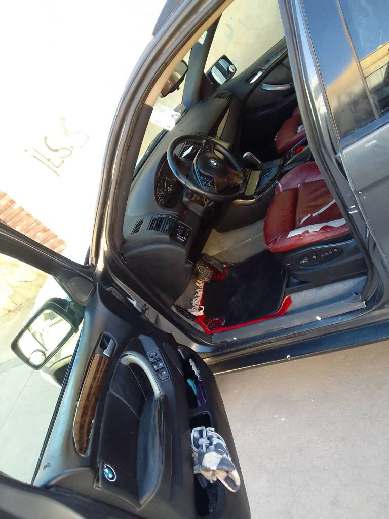 للبيع او مراوسه حسب القناعه 
موديل ٢٠٠٠ محدث ٢٠٠٦ بل كامل كشنات كهرباء وتتدفه لآيات زينون وداينمك حساسات جام حساسات خارجيه شغاله صدر أمامي خلفي جديد سنويه مشروع وطني لحد ٢٩ تحويل وكاله ثاني يوم ضرر صبغ عام وسقف بيه معجون بدون كص بي نواقص قليله اي ستفسار *********** كركوك, العراق
