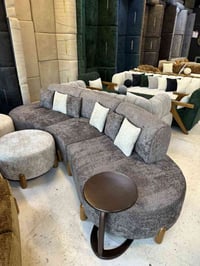 اي موديل حبيتو؟  تكدرون تحجزون عن طريق الواتساب 077 60 60 90 60